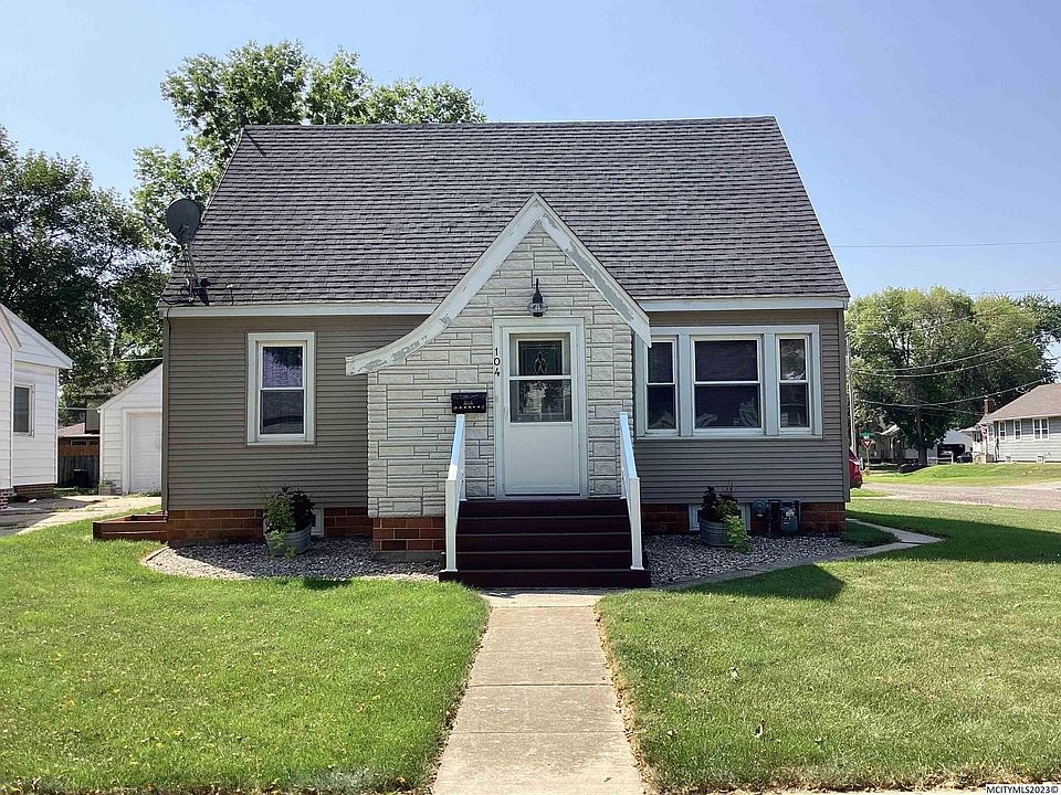 104 S Tennessee Ave, Mason City, IA 50401 Zillow