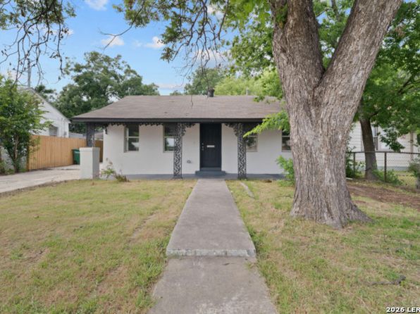 1627 W Mariposa Dr