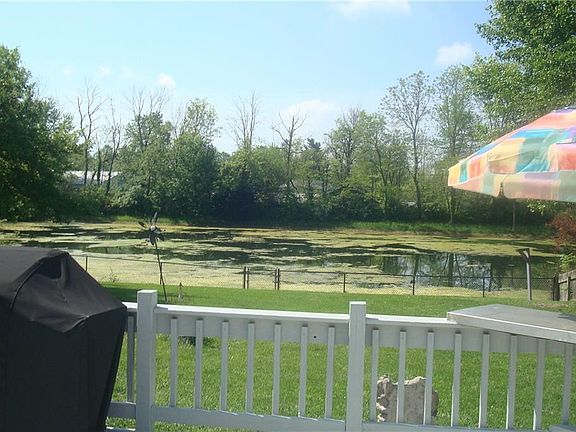 3rd image of 3243 Crickwood Dr