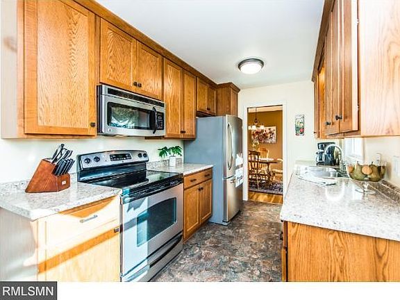 4th image of 9637 Oakland Ave S