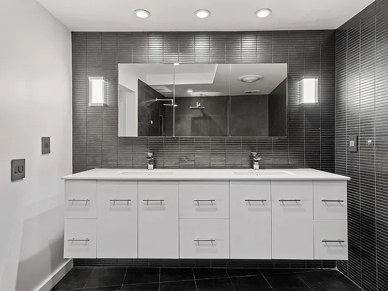 7250 Franklin Ave #1204 — Photo 27
