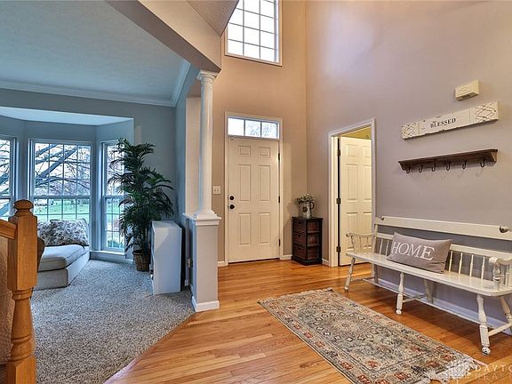 4th image of 1279 Windsor Dr