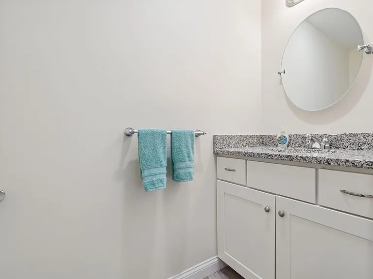 128 Ashworth Ave #308 — Photo 12