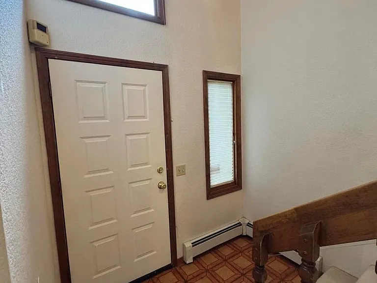 13710 Vern Dr — Photo 4