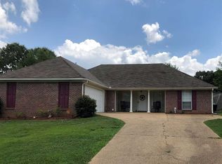 360 Greystone Pt #PTE, Terry, MS 39170