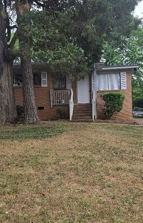 1803 Darbrook Dr