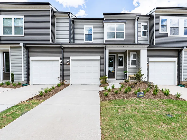 3026 Hutton Gardens Ln — Photo 13