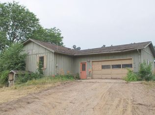 2544 Brogan Rd, Stockbridge, MI 49285