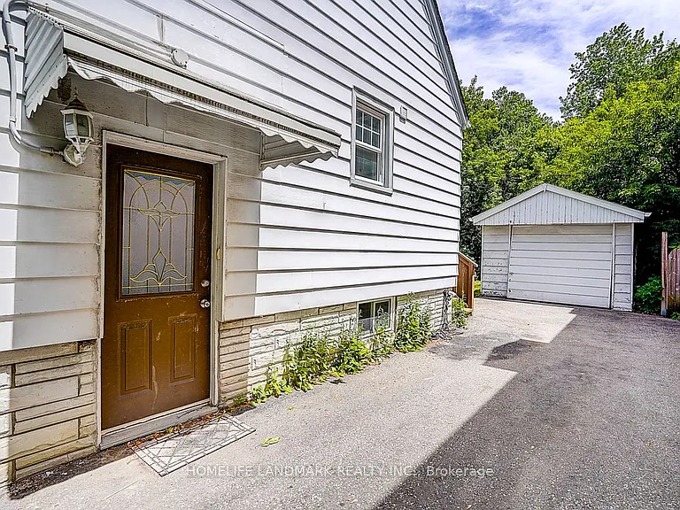 335 Willowdale Ave — Photo 7
