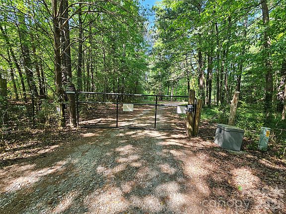 2nd image of 1429 Cierra Ln