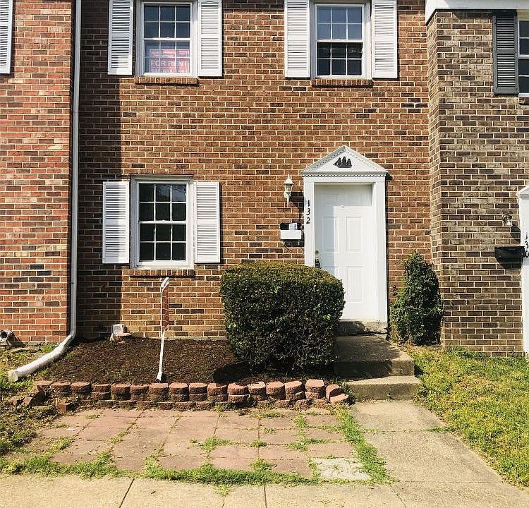 1st image of 132 Janney Ct