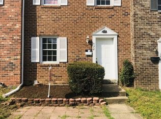 132 Janney Ct, Fredericksburg, VA 22408