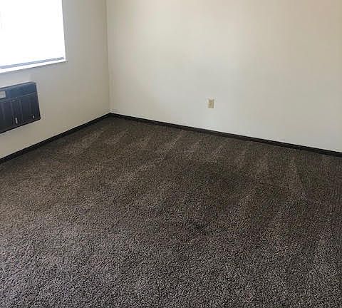 2nd image of 133O W 6th Ave