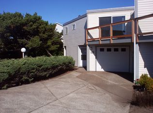 605 SW Abbey St, Newport, OR 97365