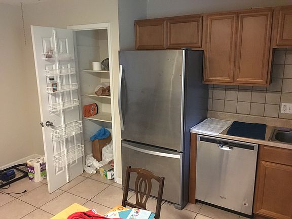 4th image of 2705 Radcliffe Dr