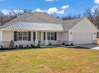 139 Sedona Creek Ct, Poolville, TX 76487