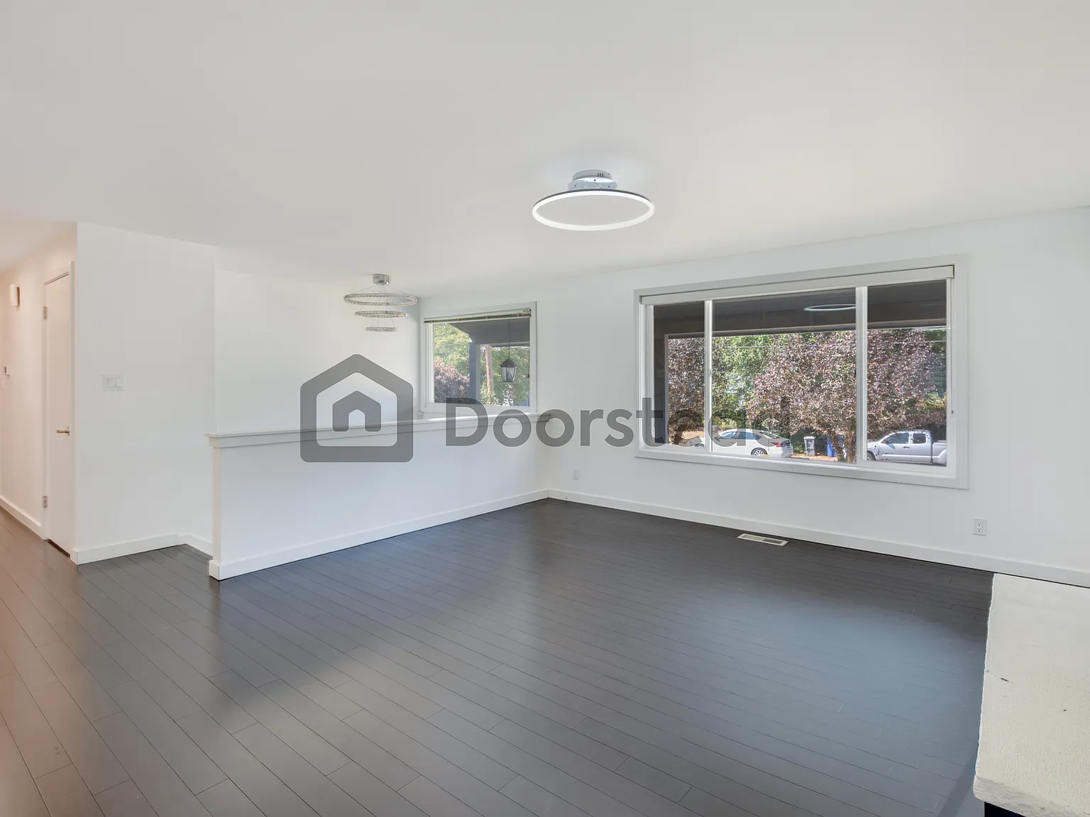 4 bed, 3.0 bath, 2400 sqft, $4,600 — Photo 4
