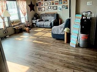 37 W Fir Dr, Mason, MI 48854