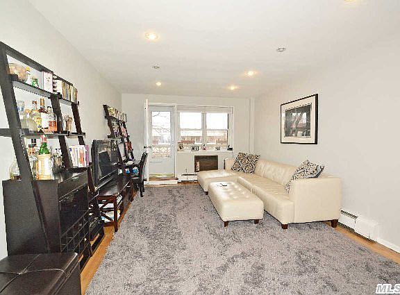 4th image of 50 Hill Park Ave APT 3G