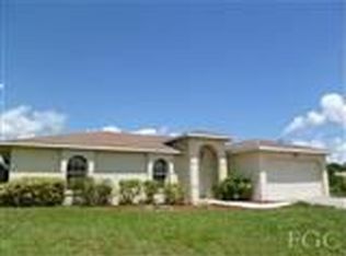 911 SE 33rd Ter, Cape Coral, FL 33904