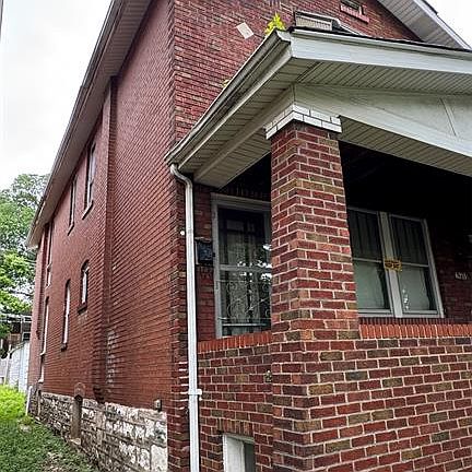 2nd image of 6253 Magnolia Ave
