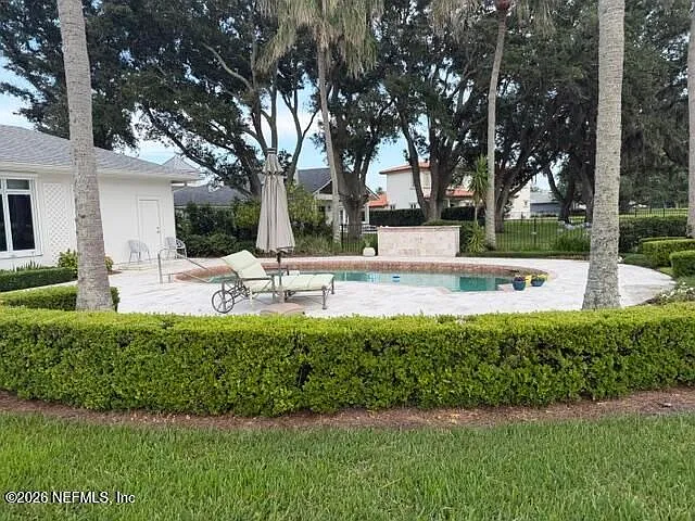 4 bed, 5.0 bath, 4410 sqft, $20,000 — Photo 3