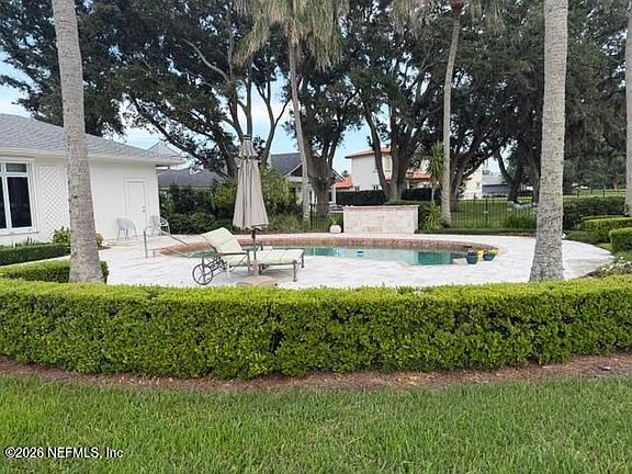 3rd image of 216 Pablo Ct