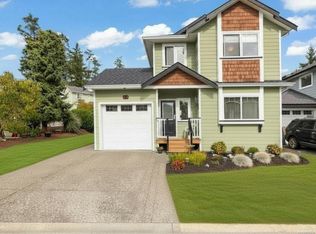 8 Newstead Cres, View Royal, BC