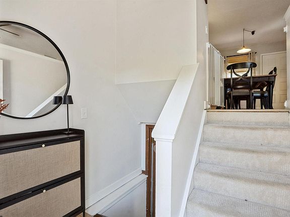 3rd image of 3015 Stafford Blvd