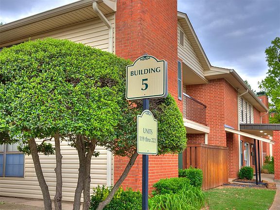 2nd image of 4400 Hemingway Dr APT 219