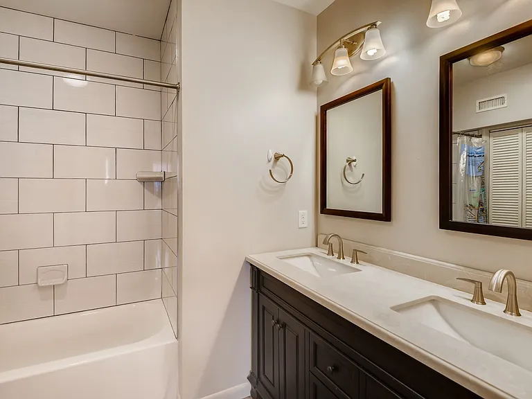 1127 S Hanover St — Photo 17