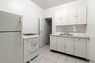 Rented by Warburg