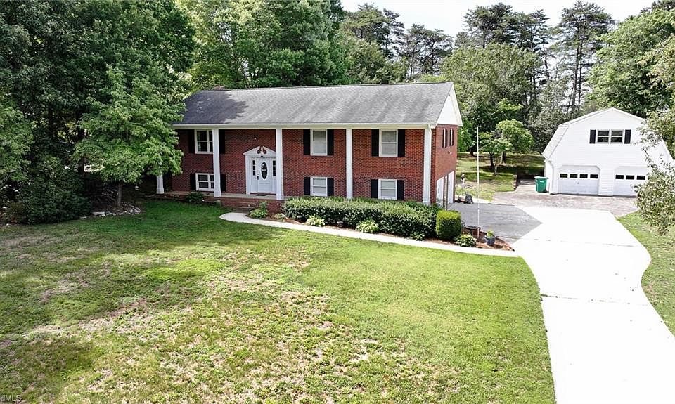 1st image of 436 Forest Creek Dr