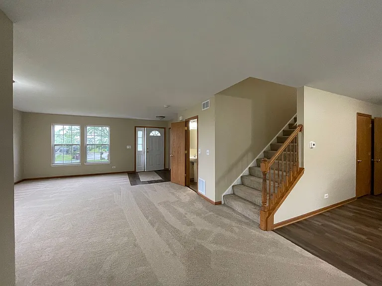 649 Linda Ct — Photo 5