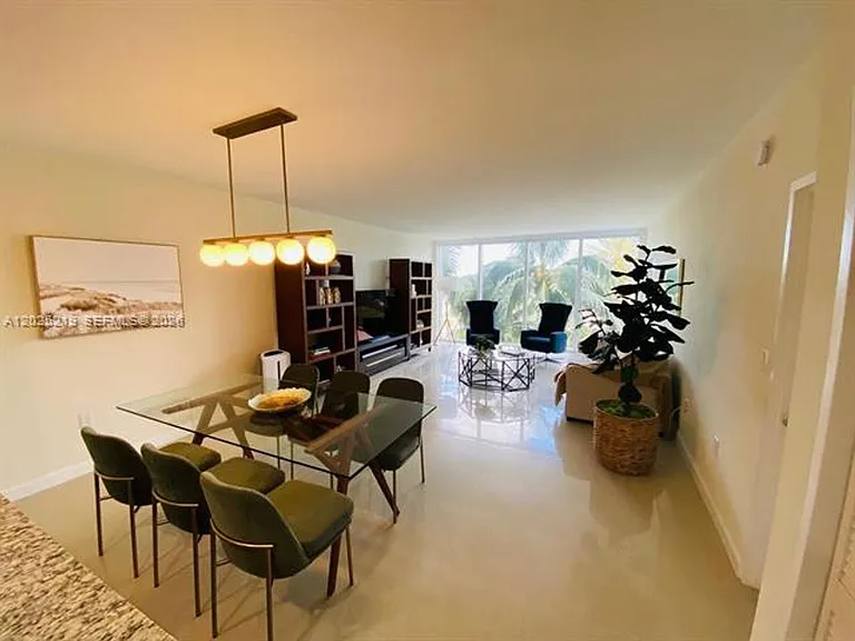 10275 Collins Ave #324 — Photo 8