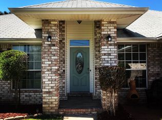 1949 Candlewood Dr, Navarre, FL 32566