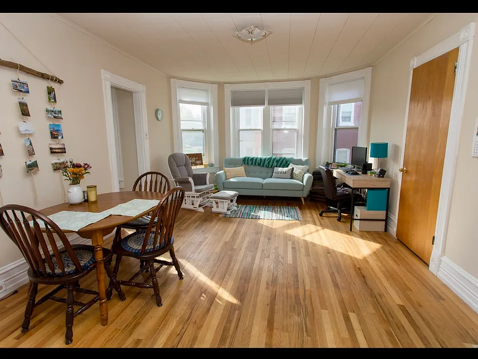 39 New Holland Ave #2