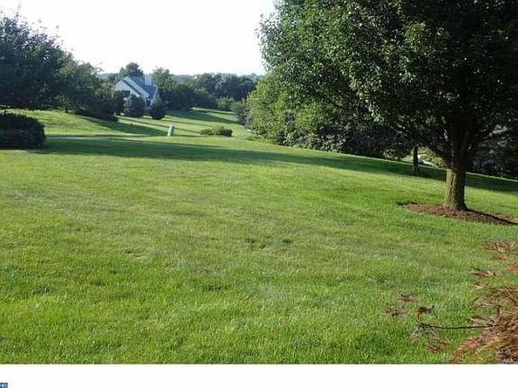 3rd image of 360 Harshaw Dr