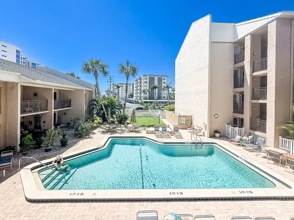 845 Benjamin Franklin Dr Unit 202, Sarasota, FL 34236
