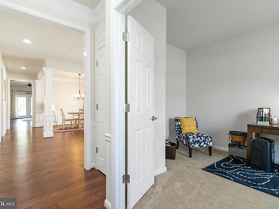 3rd image of 15 Cabrillo Way
