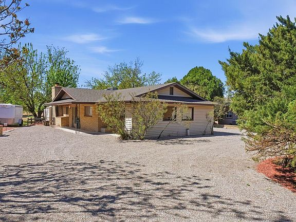 2nd image of 3555 E RIMROCK Drive