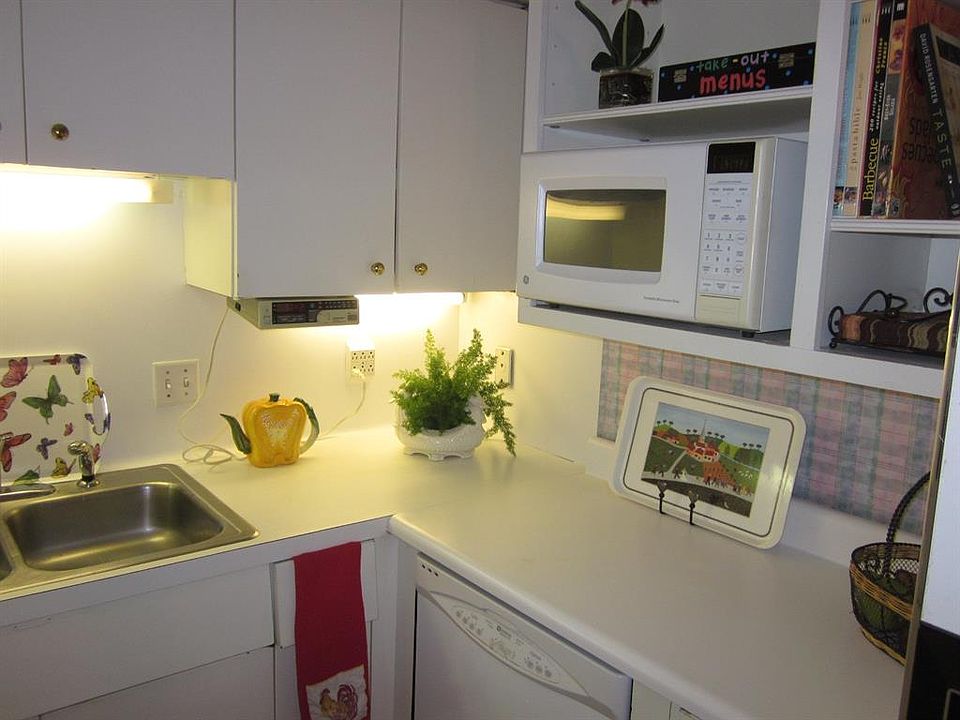 1st image of 2700 Bellefontaine St APT A11