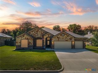 2011 Rustling Oaks Dr, Harker Heights, TX 76548