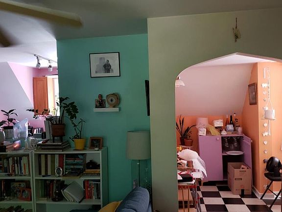 5th image of 484 Ashland Ave APT 9