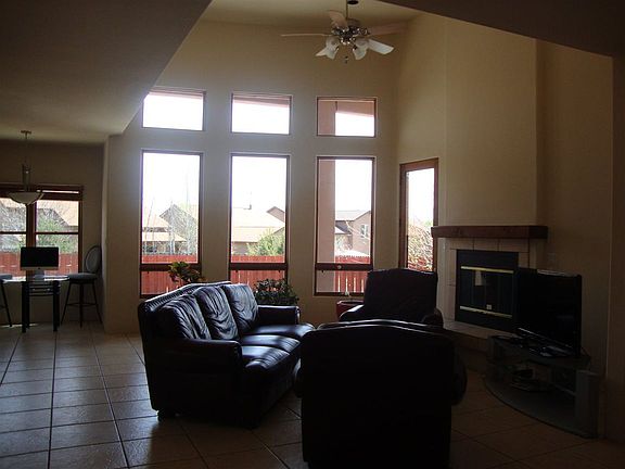 5th image of 50 Lantana St