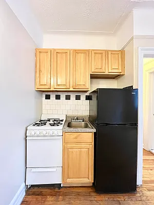 Rented by BRICK & GALO REALTY CORP | media 11