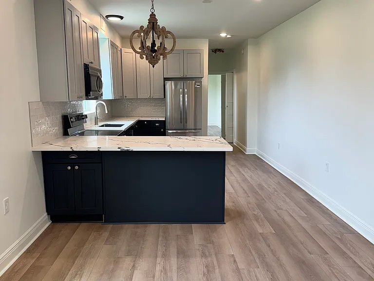 4131 Willow St #4133 — Photo 5