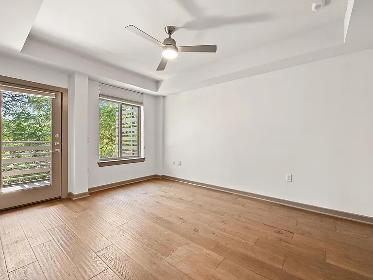 3600 S Lamar Blvd #213 — Photo 16