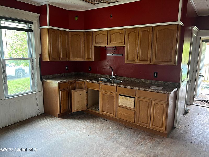 4th image of 36 Gorski Street