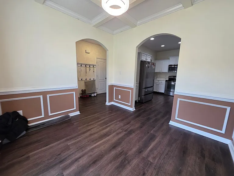 702 Appling Ct — Photo 10